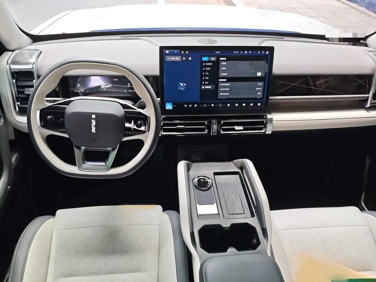iCAR 03 2024 472km Four-Wheel Drive Long-Range Version — миниатюра 18