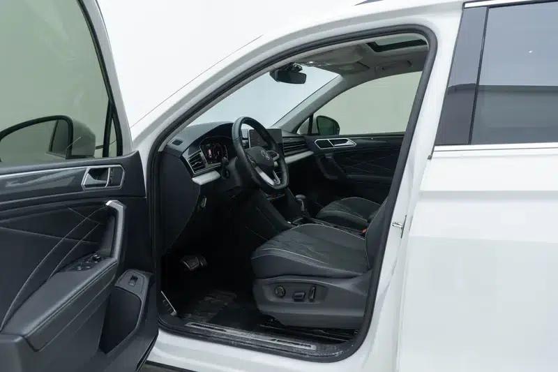 Tiguan L 2024 330TSI 2WD R-Line Premium Edition — миниатюра 17