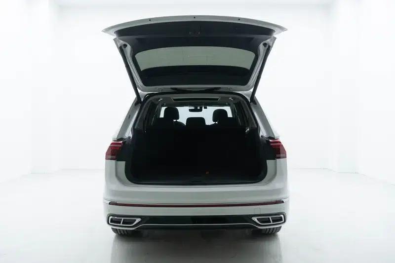 Tiguan L 2024 330TSI 2WD R-Line Premium Edition — миниатюра 20