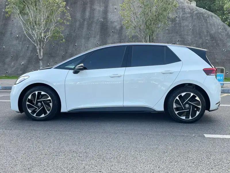 Volkswagen ID.3 2024 Intelligent Edition — миниатюра 4