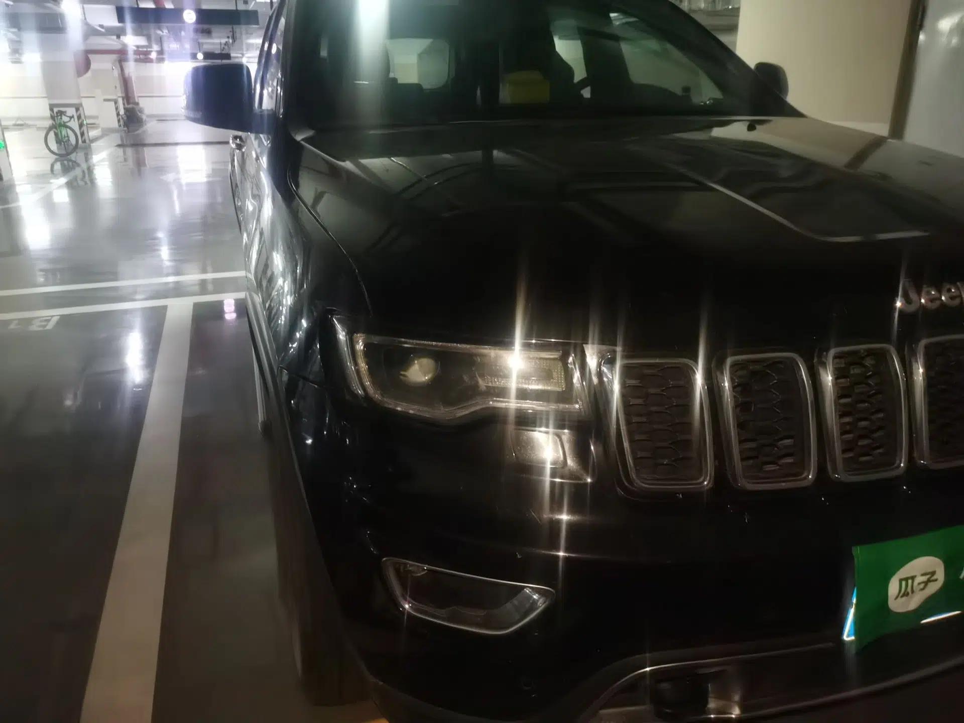Jeep Grand Cherokee 2016 3.0L Comfort Navigation Edition — миниатюра 7