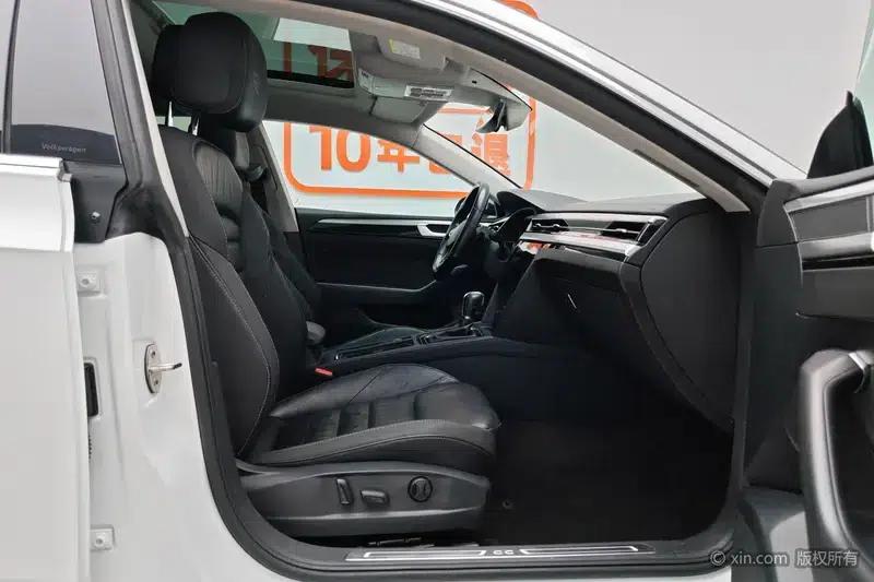 Volkswagen CC 2021 380TSI Striking Edition — миниатюра 24