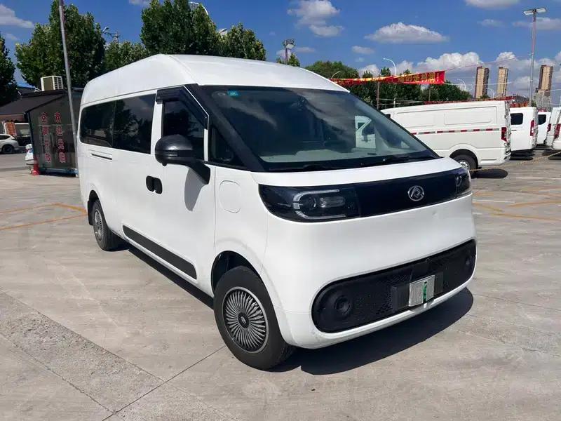 Dana V1 2025 V1+ Long Wheelbase High Roof Multi-functional Edition 64kWh — миниатюра 3