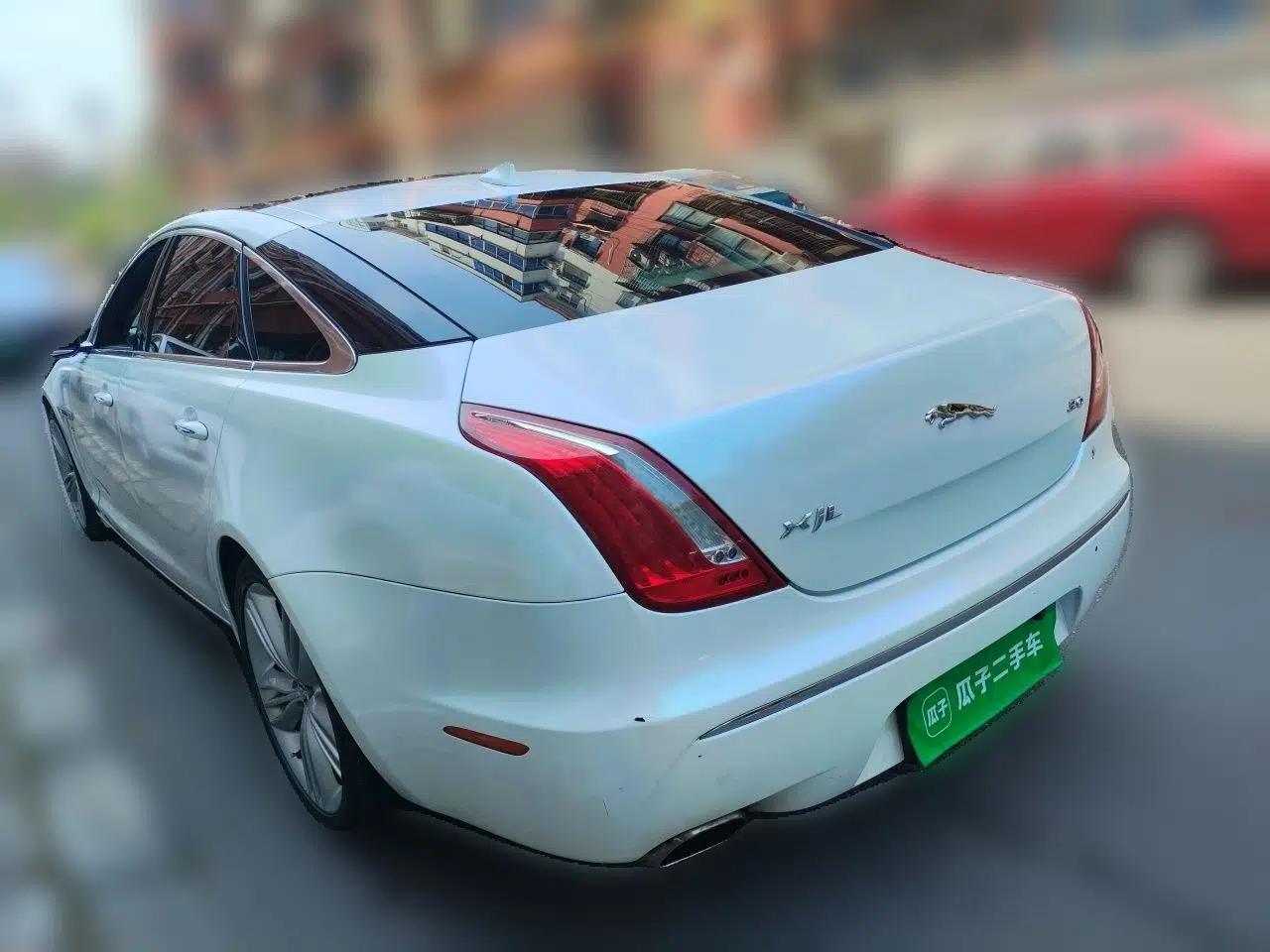 Jaguar XJ 2013 XJL 2.0T Elegance Business Edition — миниатюра 4