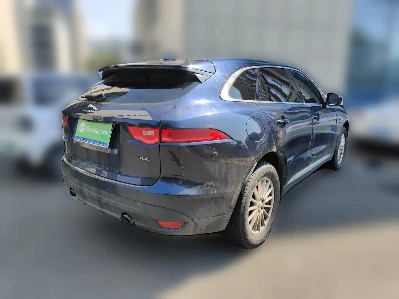 Jaguar F-PACE 2018 2.0T Two-Wheel Drive Urban Deluxe Edition — миниатюра 6