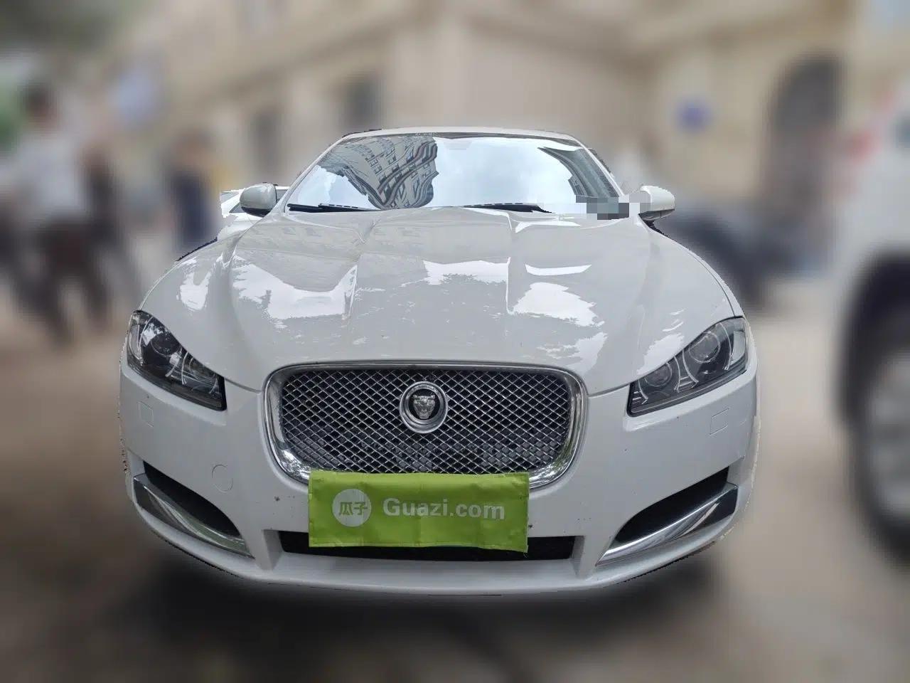 Jaguar XF 2012 XF 3.0L V6 London Limited Edition — миниатюра 2