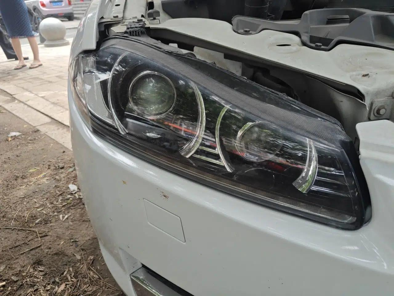 Jaguar XF 2012 XF 3.0L V6 London Limited Edition — миниатюра 7