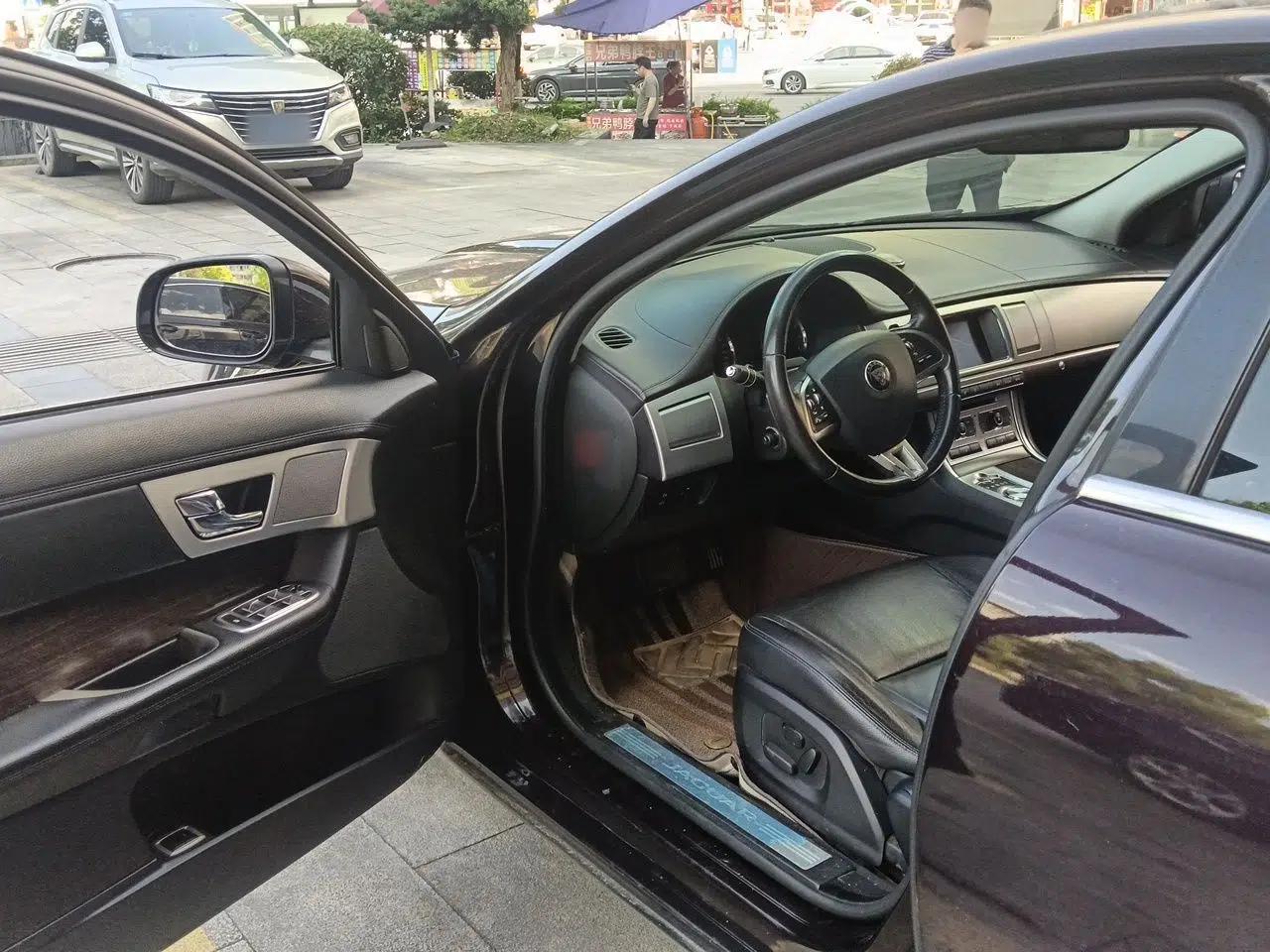 Jaguar XF 2015 XF 2.0T Prestige Edition — миниатюра 16