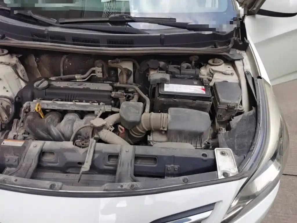 2016 Hyundai Reina 1.4L Automatic Intelligent GLS — миниатюра 23