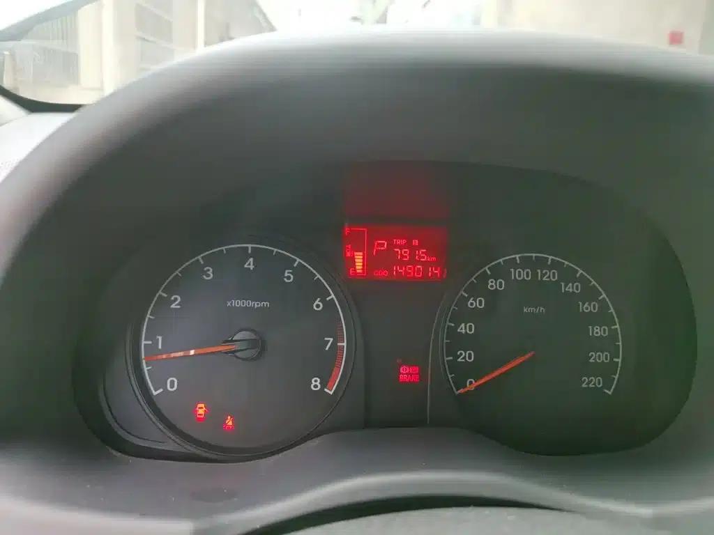 2016 Hyundai Reina 1.4L Automatic Intelligent GLS — миниатюра 8