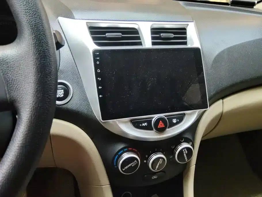 2014 Hyundai Reina 1.4L Automatic Leading Edition GLX — миниатюра 13