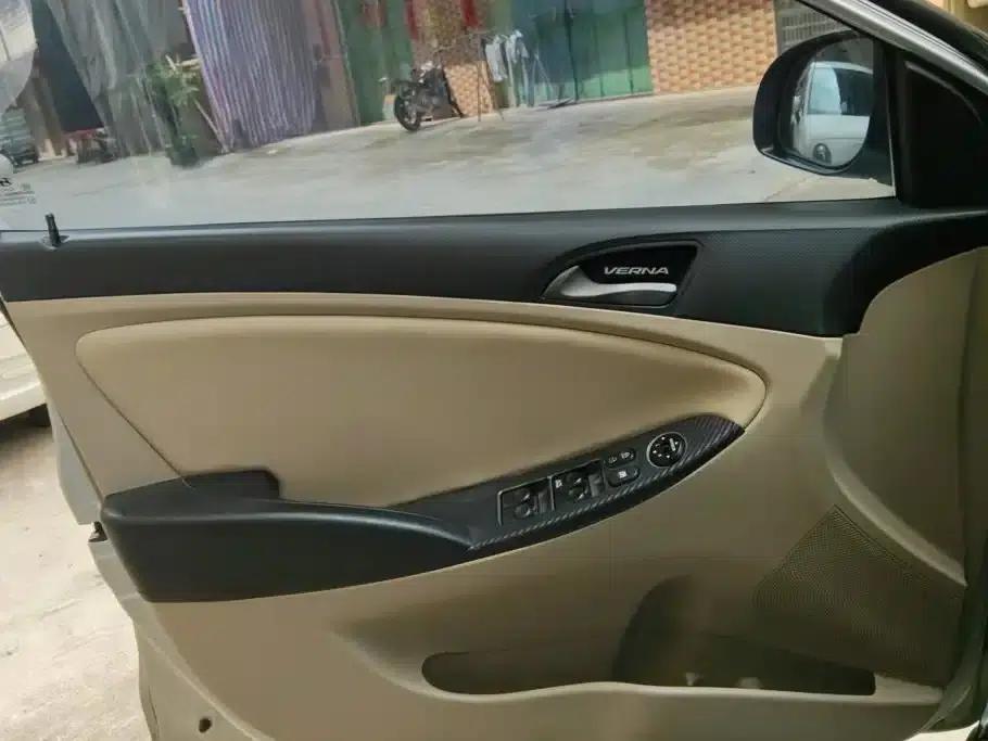 2014 Hyundai Reina 1.4L Automatic Leading Edition GLX — миниатюра 7