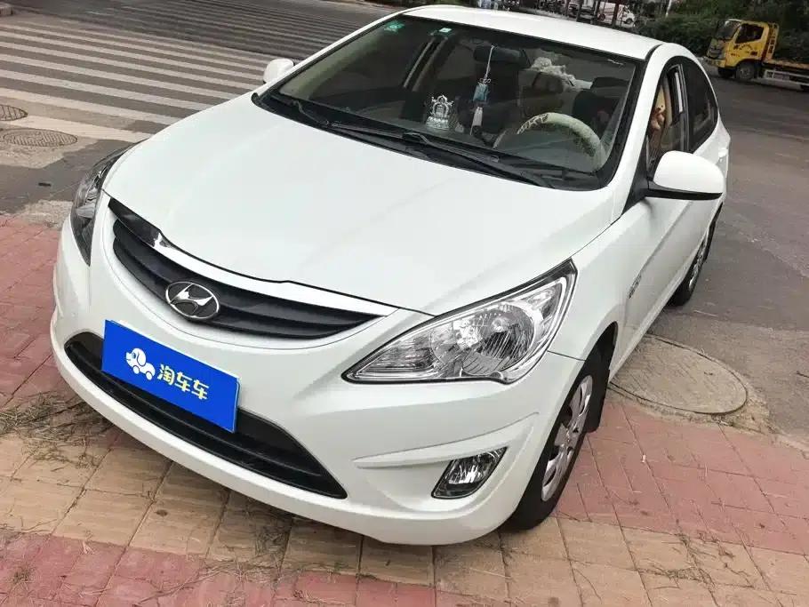 2010 Hyundai Reina Sedan 1.4L Manual Comfort GS — миниатюра 2