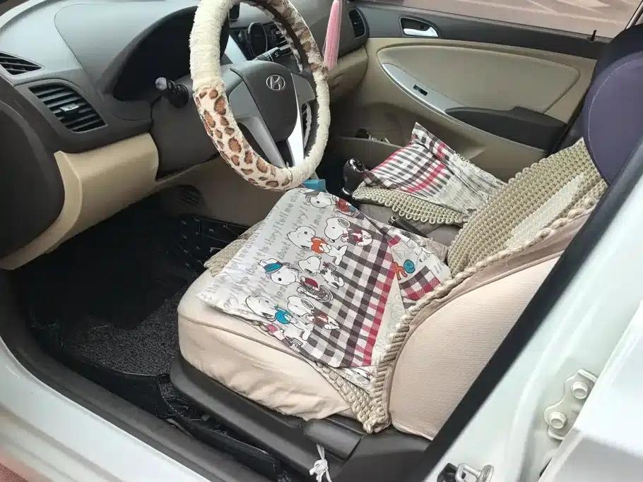 2010 Hyundai Reina Sedan 1.4L Manual Comfort GS — миниатюра 9