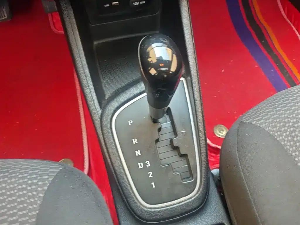 2017 Hyundai Reina 1.4L Automatic Premium Edition (China VI Emission Standard) — миниатюра 14