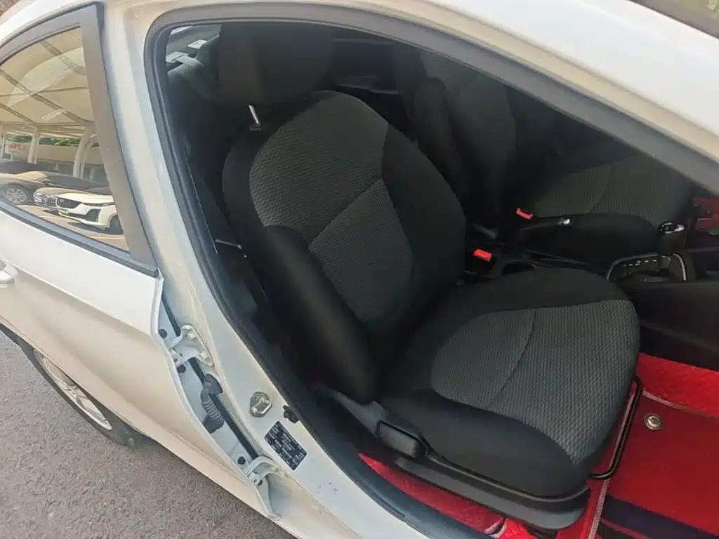 2017 Hyundai Reina 1.4L Automatic Premium Edition (China VI Emission Standard) — миниатюра 25