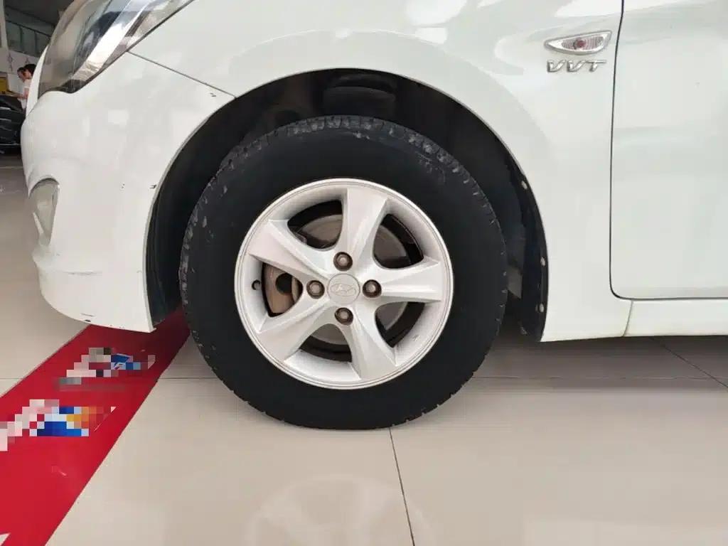 2016 Hyundai Reina 1.4L Automatic Intelligent GLS — миниатюра 23