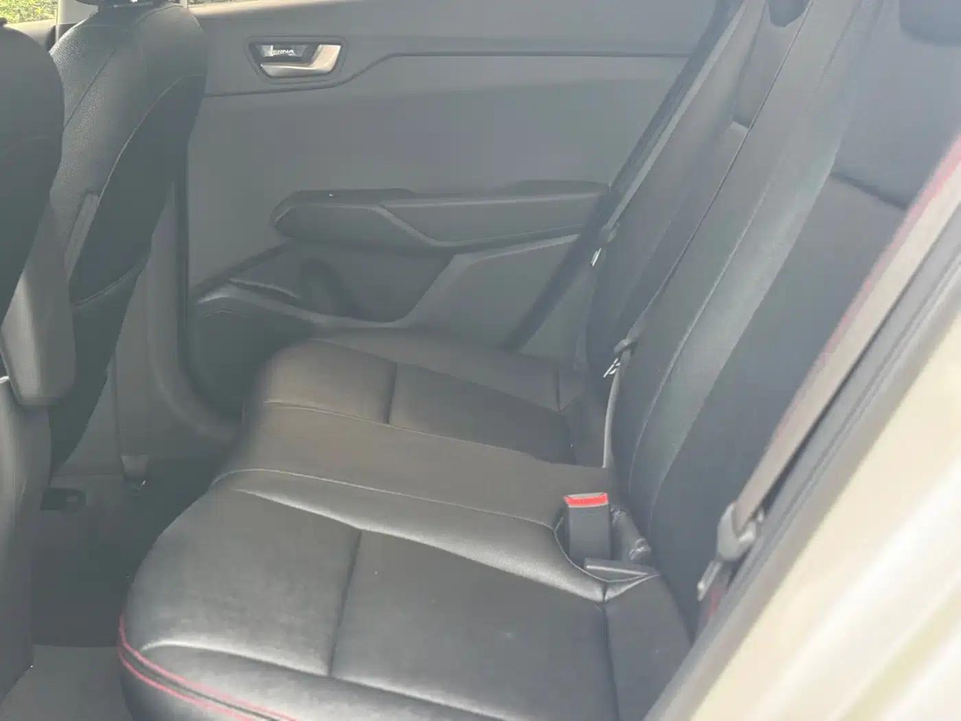 2016 Hyundai Verna 1.4L Automatic GLS (Cool Edition) — миниатюра 9