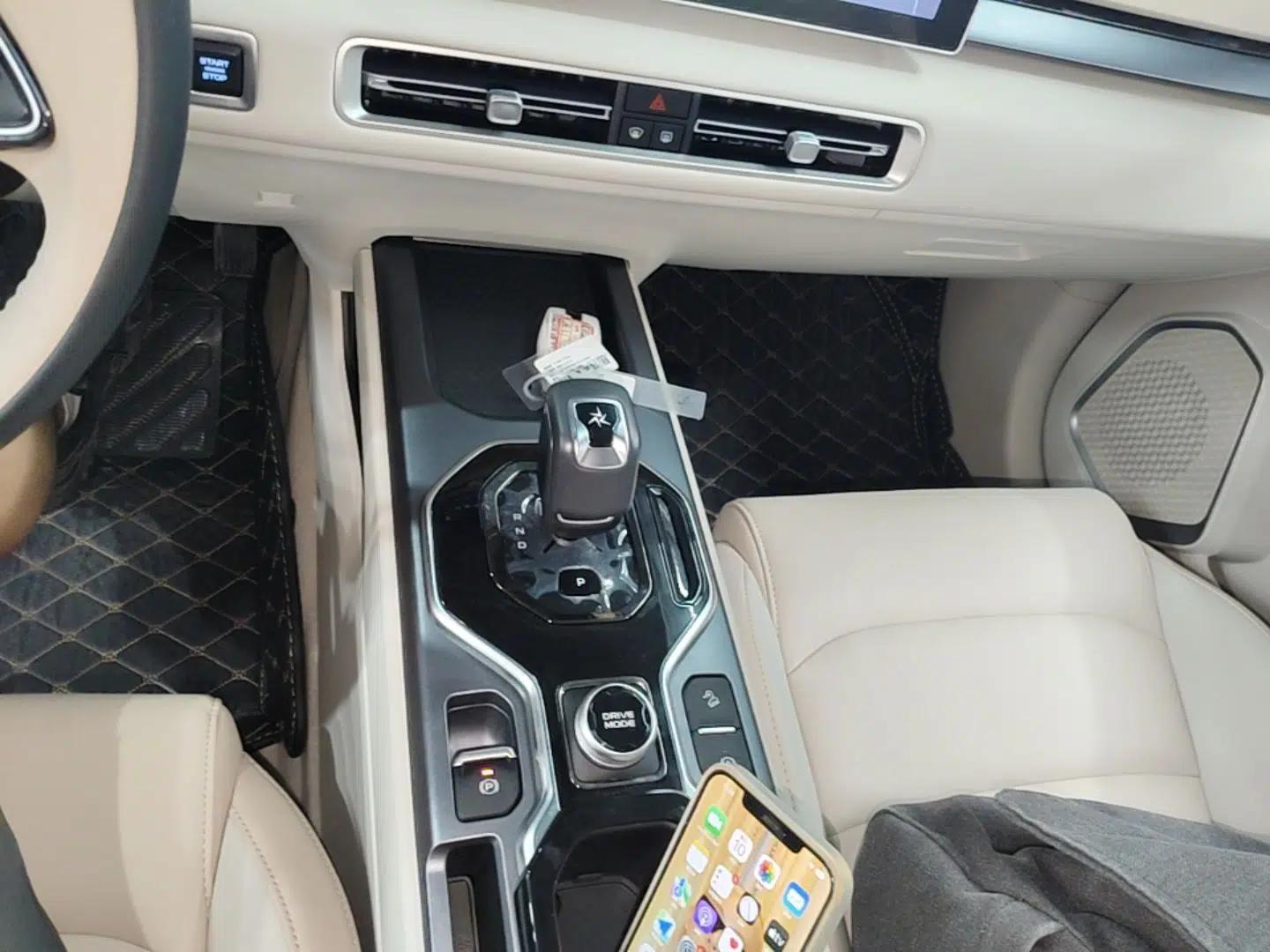 Geely Auto icon 2023 1.5TD Star Player — миниатюра 16