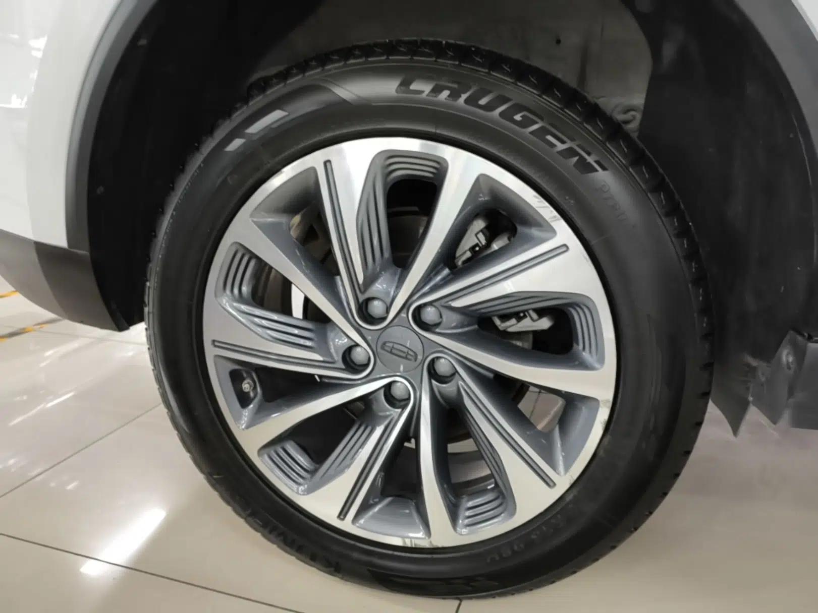 Geely Auto Jiajie New Energy 2021 ePro 1.5TD PHEV Luxury Model — миниатюра 11