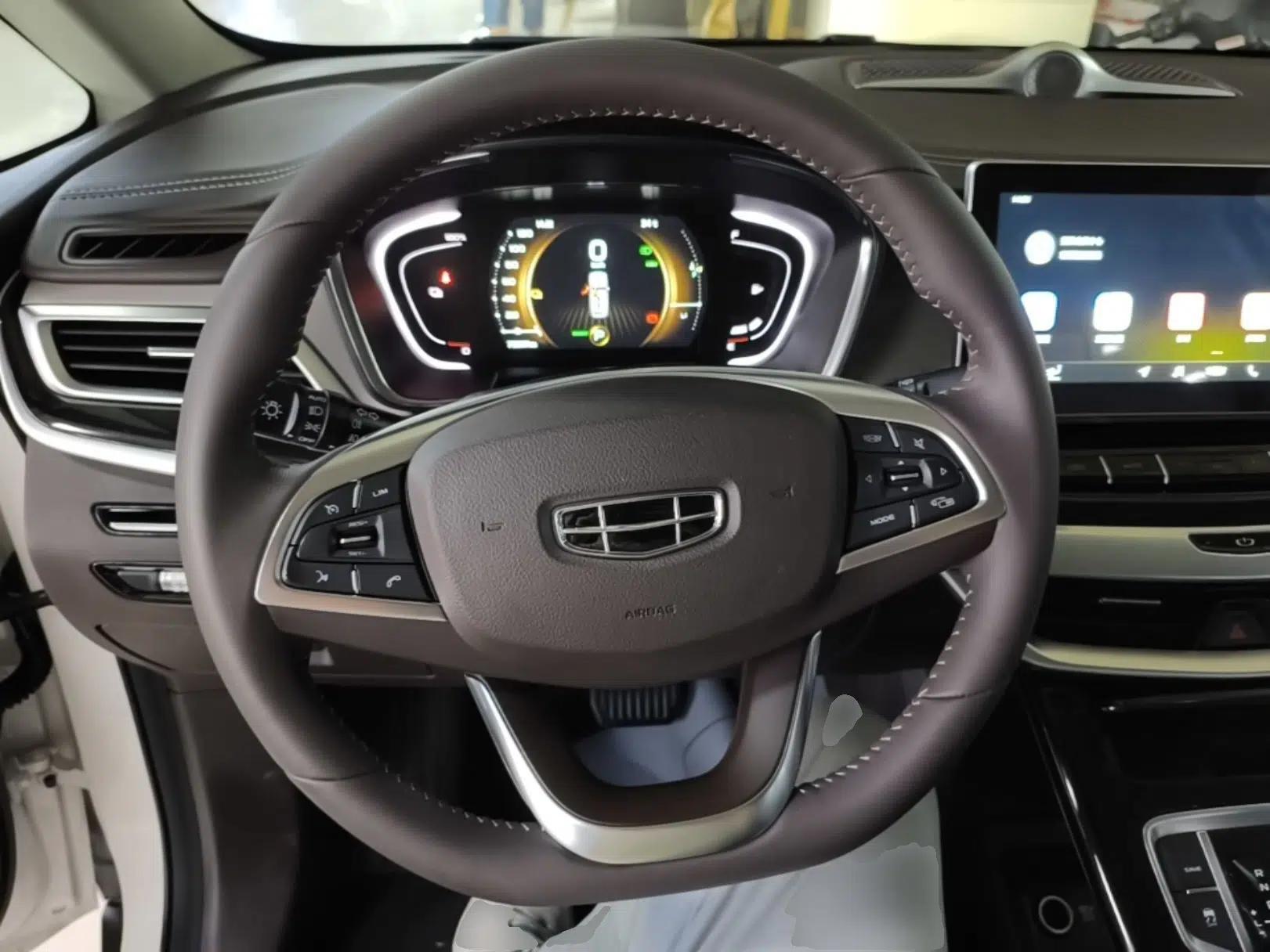 Geely Auto Jiajie New Energy 2021 ePro 1.5TD PHEV Luxury Model — миниатюра 13