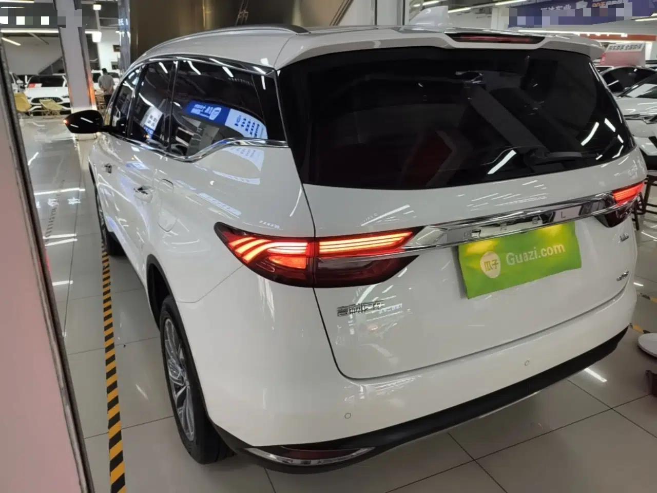 Geely Auto Jiajie New Energy 2021 ePro 1.5TD PHEV Luxury Model — миниатюра 4