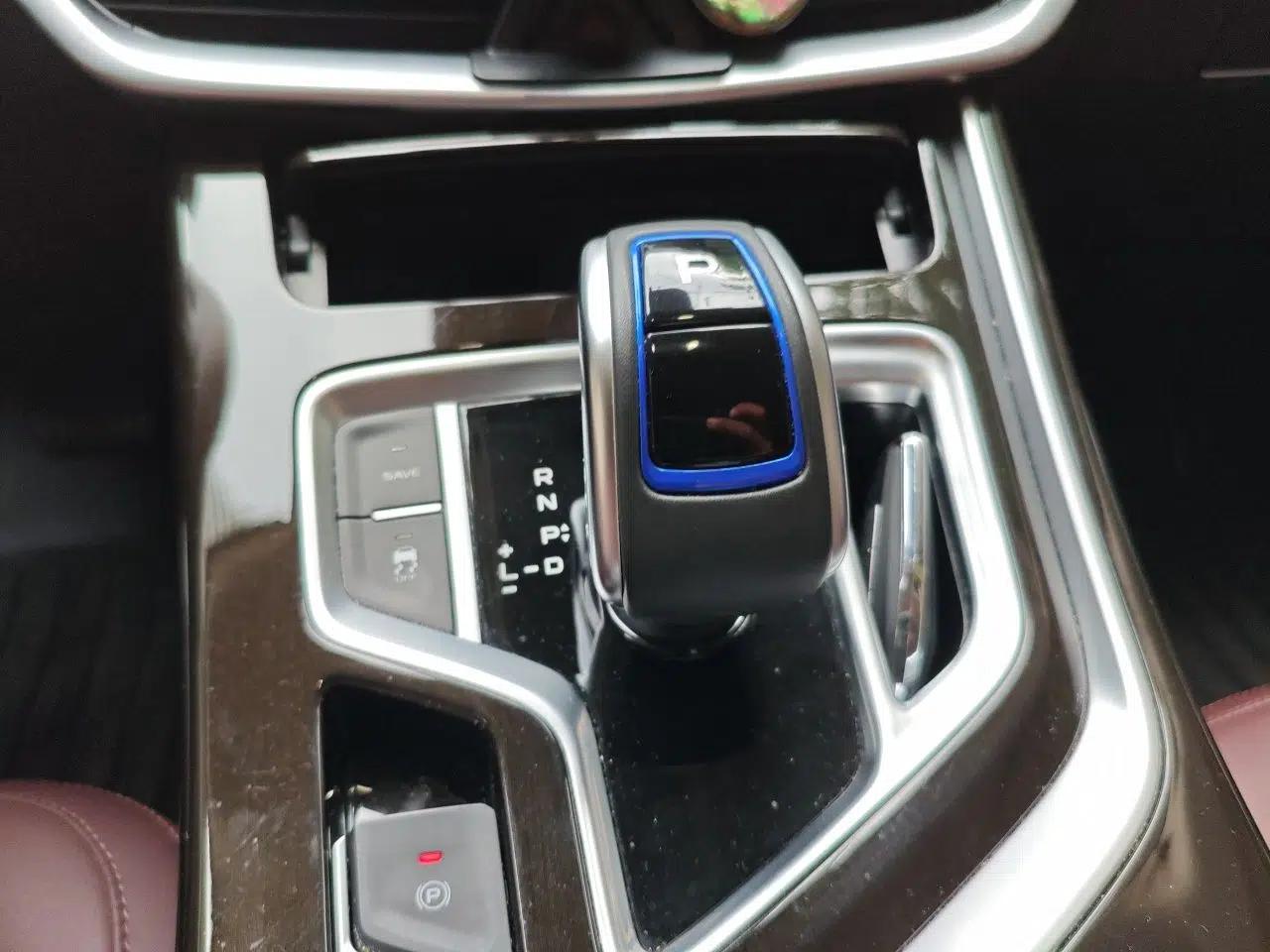 Geely Auto Jiajie New Energy 2022 1.5TD PHEV Platinum Deluxe Edition — миниатюра 11