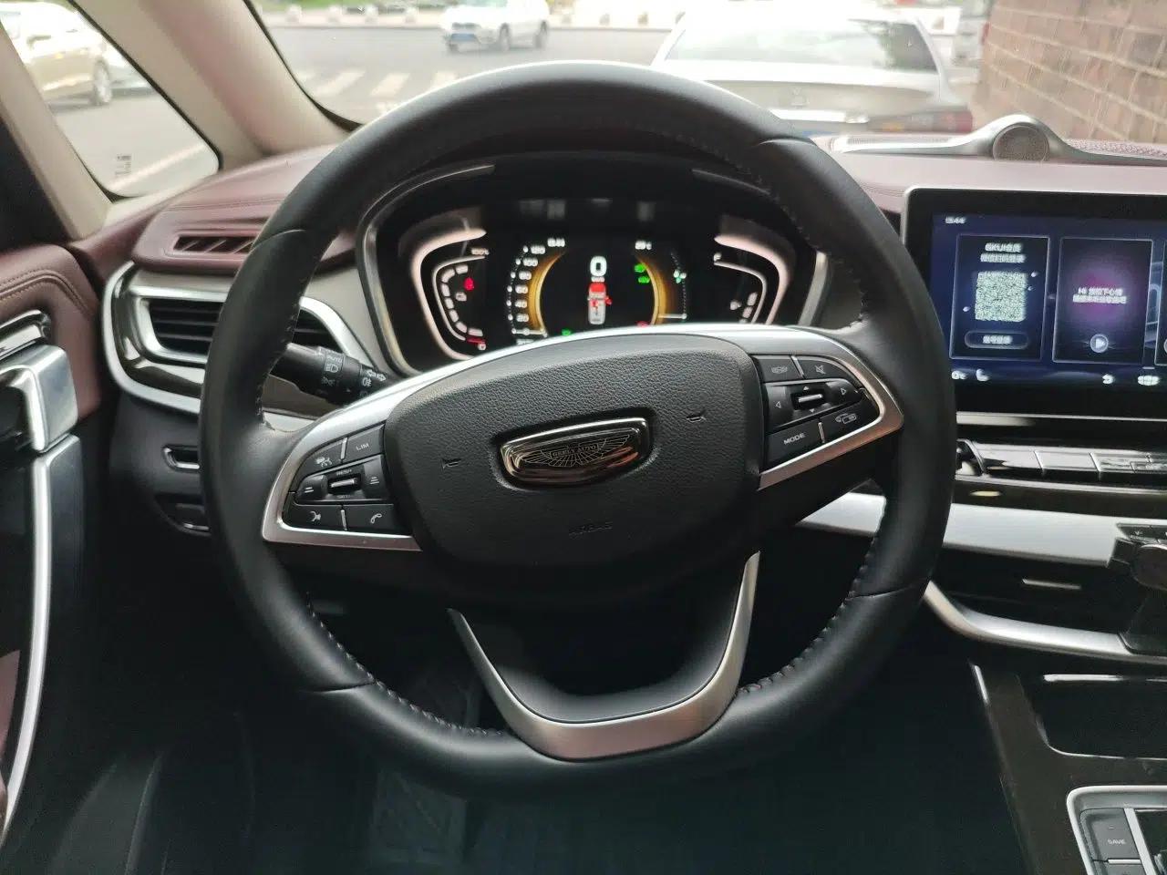Geely Auto Jiajie New Energy 2022 1.5TD PHEV Platinum Deluxe Edition — миниатюра 7