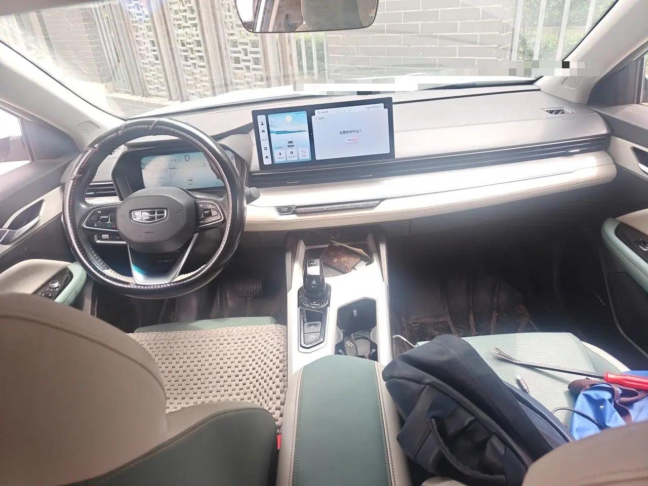 Geely Auto Emgrand L HiP 2022 1.5TD-DHT Pro 100KM Super Swift — миниатюра 6