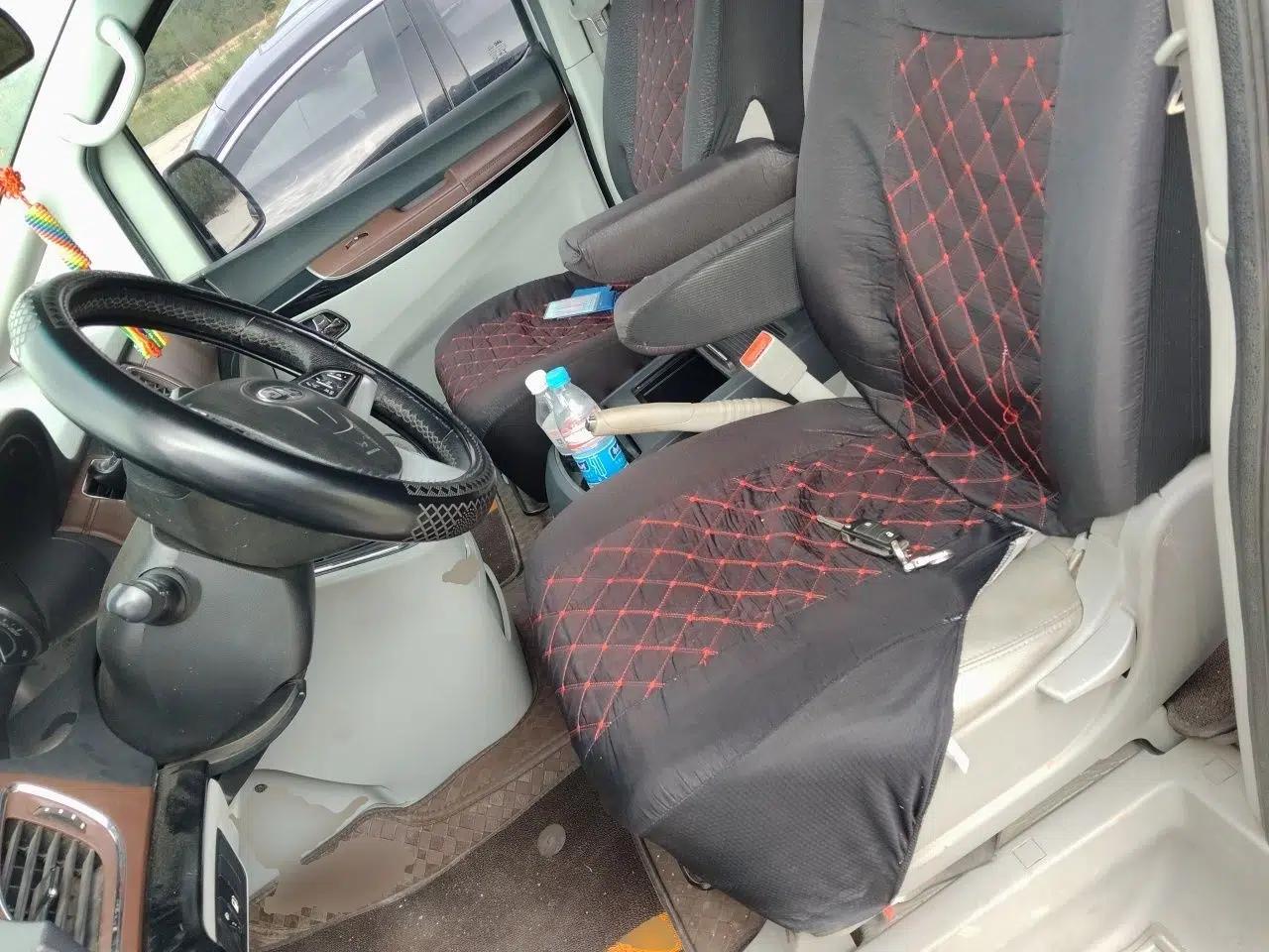 JAC Group Refine M5 2019 model year, manual transmission, gasoline, 2.0L, 7 seats — миниатюра 15