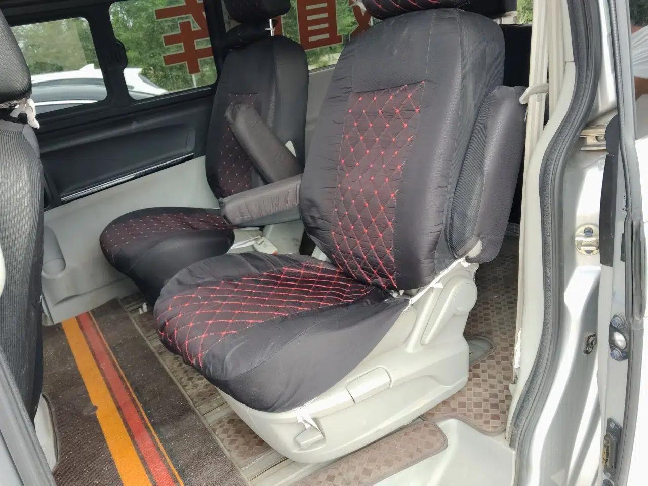 JAC Group Refine M5 2019 model year, manual transmission, gasoline, 2.0L, 7 seats — миниатюра 17