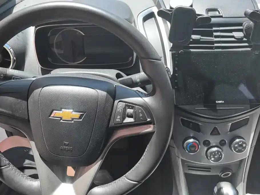 Chevrolet Trax 2014 1.4T Automatic 4WD Flagship — миниатюра 12