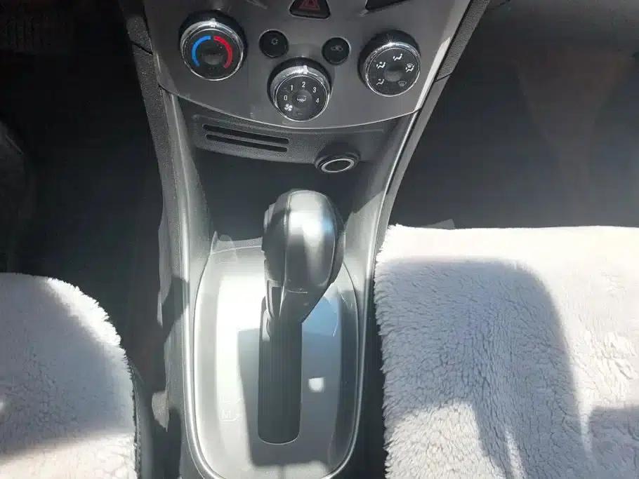Chevrolet Trax 2014 1.4T Automatic 4WD Flagship — миниатюра 16