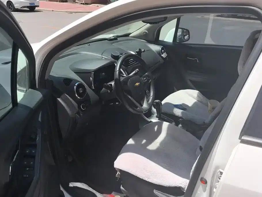 Chevrolet Trax 2014 1.4T Automatic 4WD Flagship — миниатюра 9