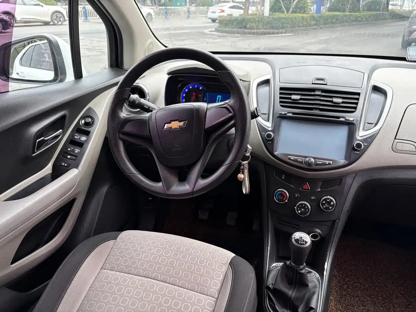 Chevrolet Trax 2014 1.4T Manual 2WD Comfort Model — миниатюра 7