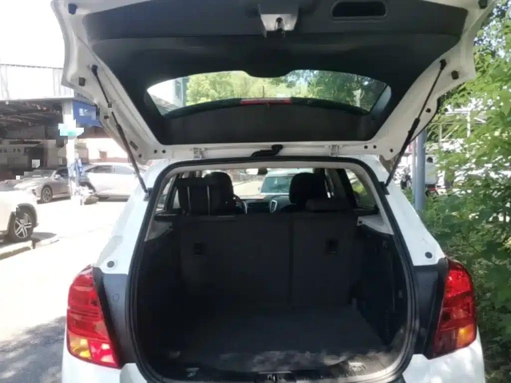 Chevrolet Trax 2014 1.4T Automatic 2WD Comfort Model — миниатюра 19