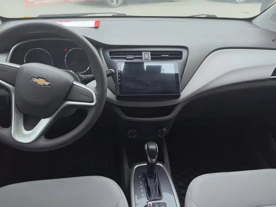 Chevrolet Aveo RV 2016 1.5L Automatic Comfortline Edition — миниатюра 12