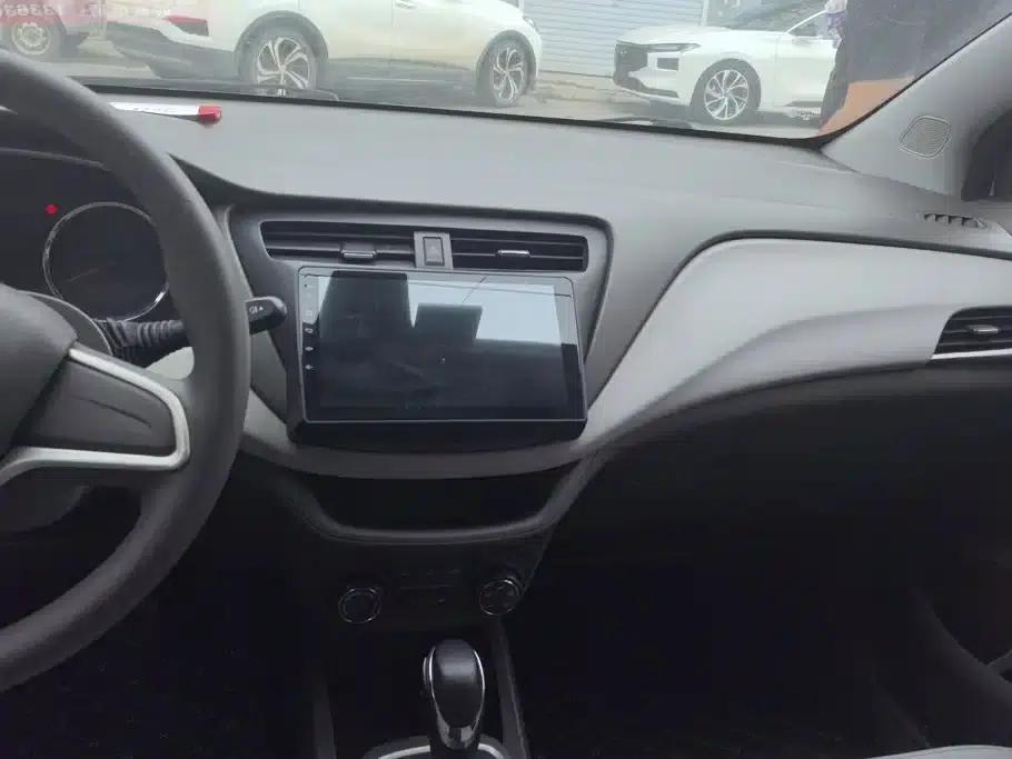 Chevrolet Aveo RV 2016 1.5L Automatic Comfortline Edition — миниатюра 13