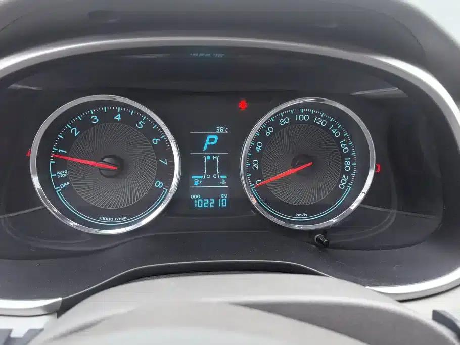 Chevrolet Aveo RV 2016 1.5L Automatic Comfortline Edition — миниатюра 14