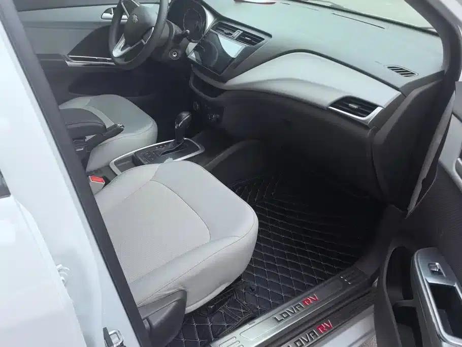 Chevrolet Aveo RV 2016 1.5L Automatic Comfortline Edition — миниатюра 8