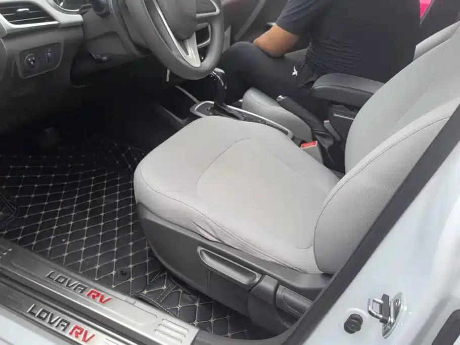 Chevrolet Aveo RV 2016 1.5L Automatic Comfortline Edition — миниатюра 9