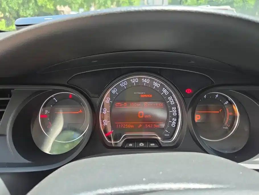 Citroën C5 2014 2.0L Automatic Premium Edition — миниатюра 14