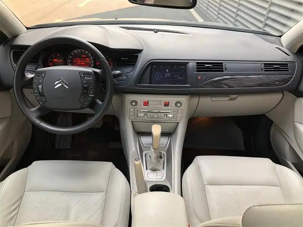 Citroën C5 2010 2.3L Automatic Premium — миниатюра 6