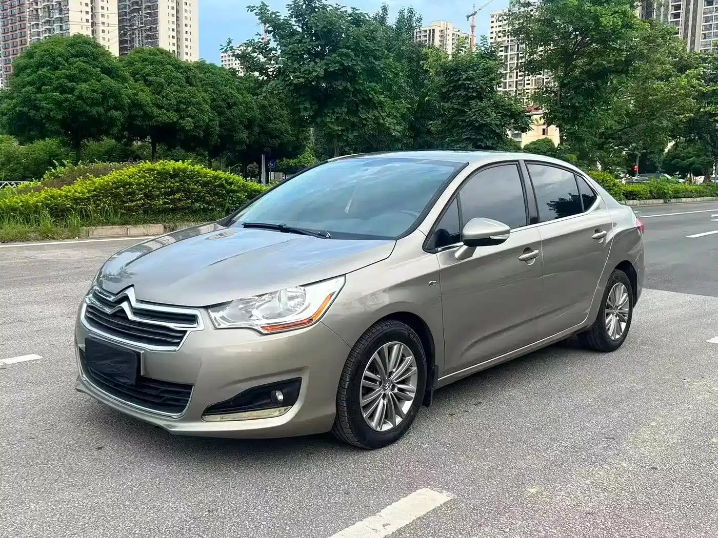 Citroën C4L 2015 1.8L Automatic Luxury Edition — миниатюра 1