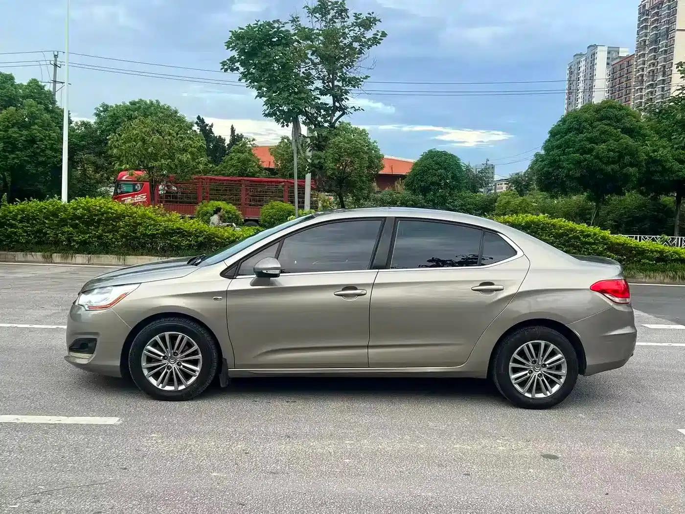 Citroën C4L 2015 1.8L Automatic Luxury Edition — миниатюра 4