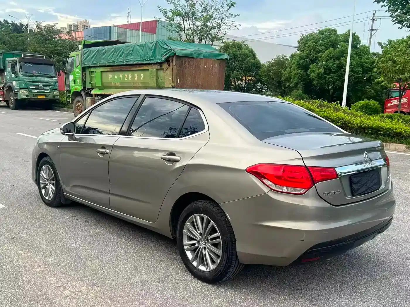 Citroën C4L 2015 1.8L Automatic Luxury Edition — миниатюра 5