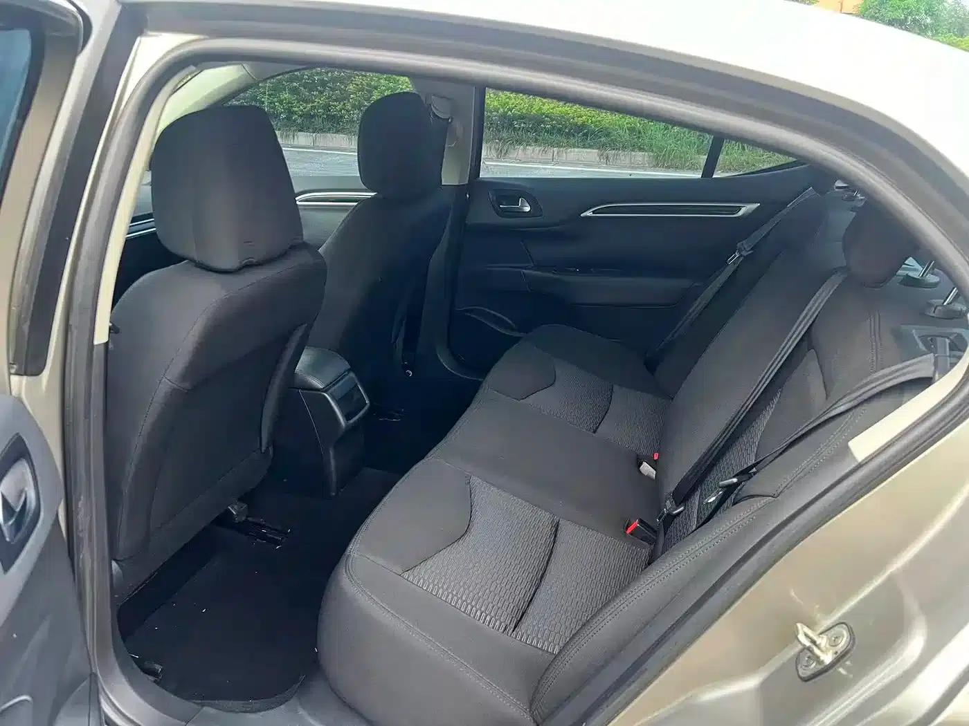 Citroën C4L 2015 1.8L Automatic Luxury Edition — миниатюра 10