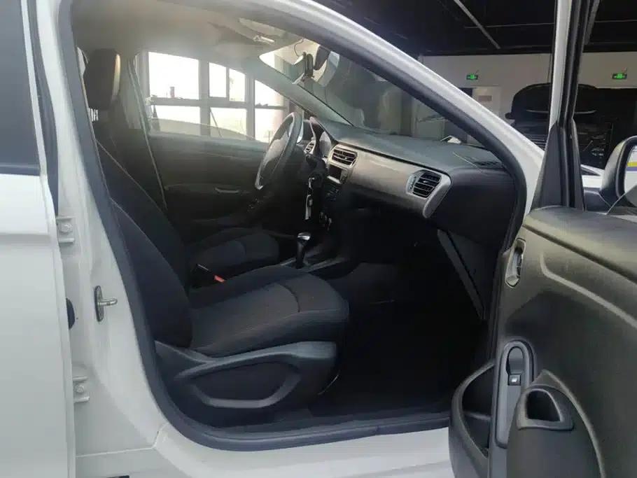 2016 Citroën Elysee 1.6L Automatic Fashion Edition — миниатюра 8