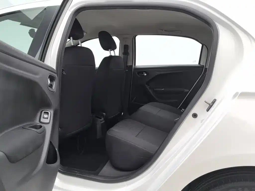 2015 Citroën Elysee Premium Edition 1.6L Manual Fashion Model — миниатюра 15