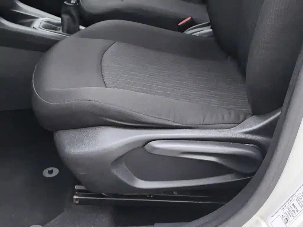 2015 Citroën Elysee Premium Edition 1.6L Manual Fashion Model — миниатюра 20